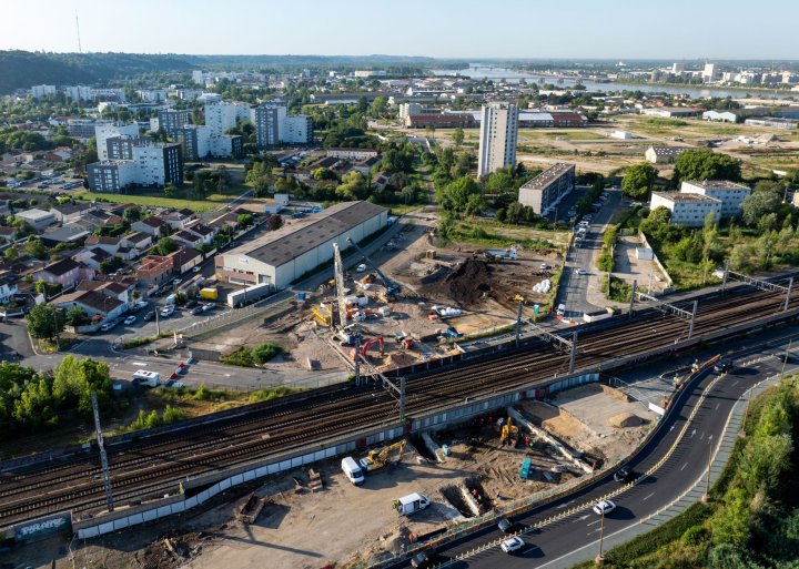 Vue de drone des travaux de la trémie Benauge en rive droite 