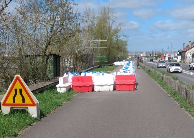 Photo de l'emplacement des bigbags sur le quai de la souys à Floirac