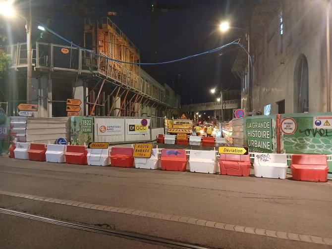photo de la fermeture de la rue de Saget secteur Saint Jean